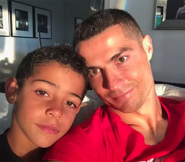 Cristiano Ronaldo agarrou-se a Cristiano Jr. quando Ángel morreu: “choramos juntos no seu quarto”