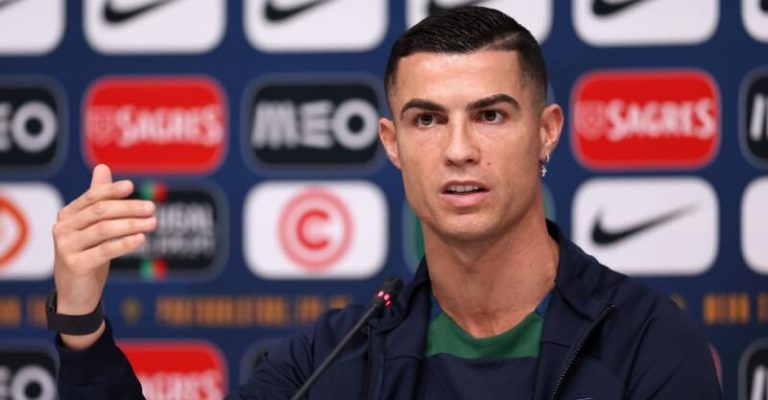 Ex-colega de Cristiano Ronaldo insulta-o logo após a rescisão: ‘burro’