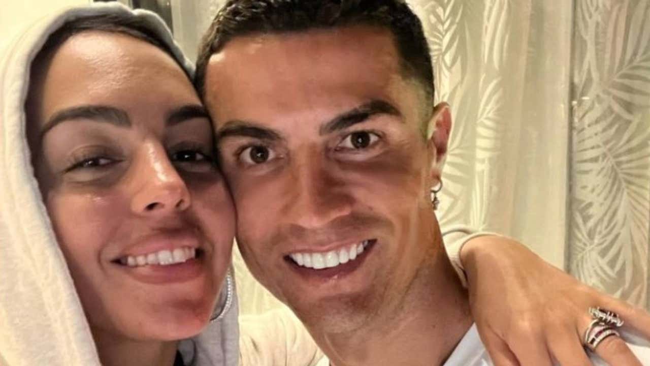 Cristiano Ronaldo reage à prenda de Natal de Georgina Rodríguez mensagem