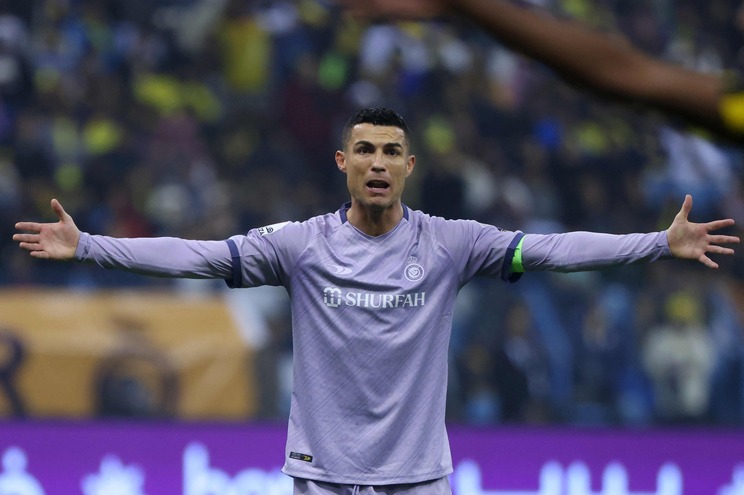 Treinador do Al Nassr dá passo atrás sobre Cristiano Ronaldo: “Ele vai regressar a um clube europeu em breve”