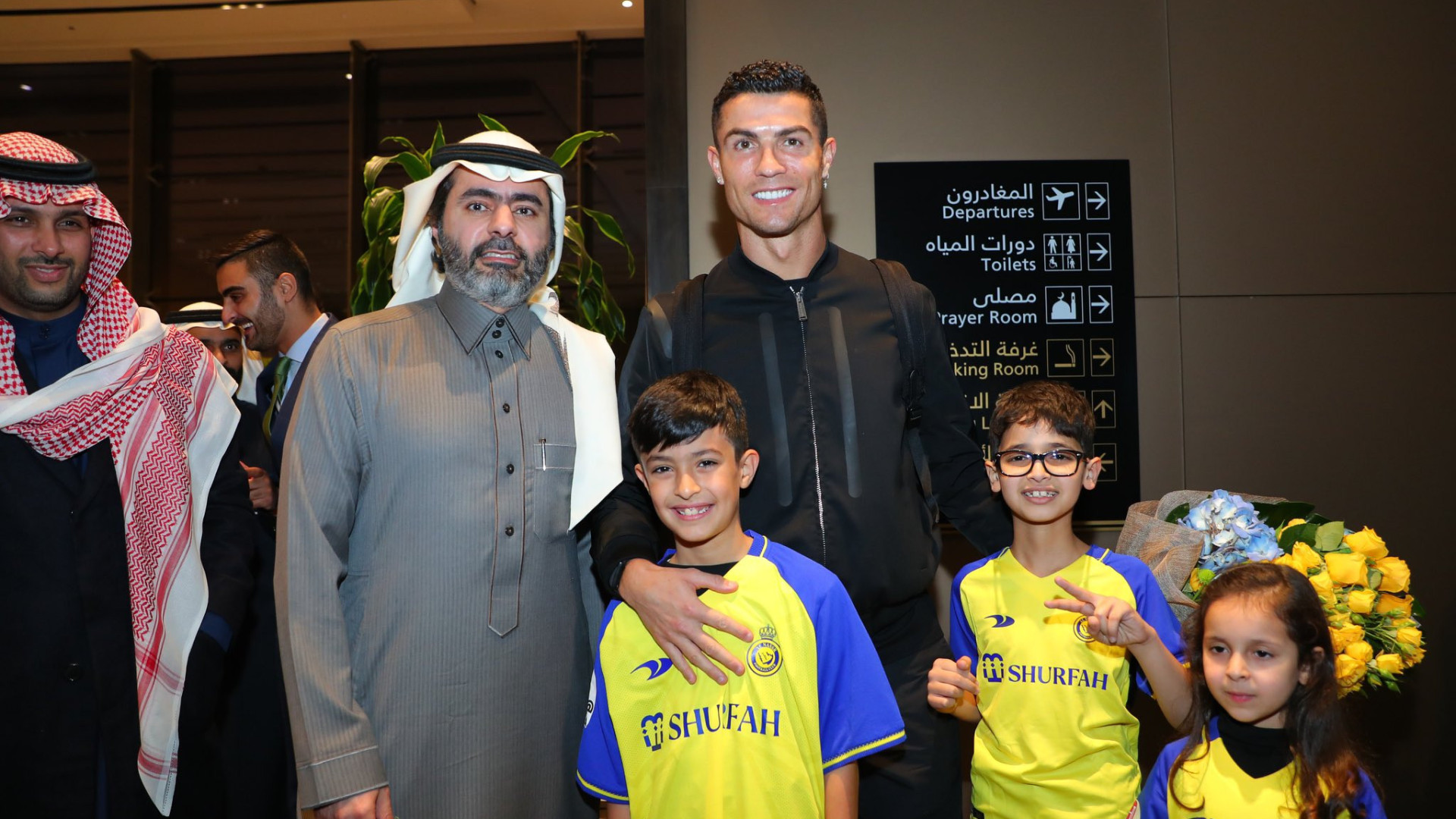 Cristiano Ronaldo não vai sozinho! Saiba todas as pessoas que acompanham o craque na Arábia